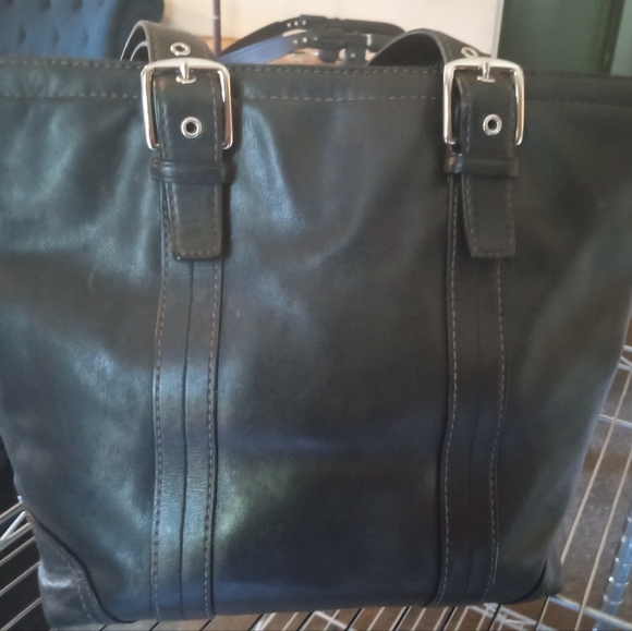 Coach Black Leather Tote Clean! - Picture 1 of 7